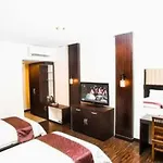 Oyo 1161 Stefani City Hotel