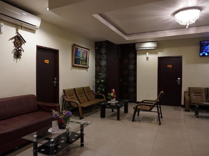 Oyo 1161 Stefani Hotel Pekanbaru