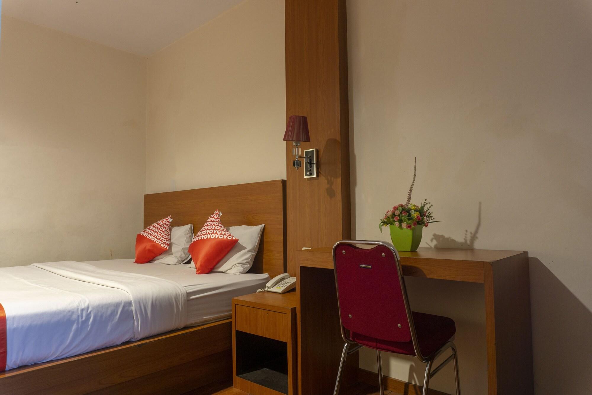 Hotel Oyo 1161 Stefani Pekanbaru