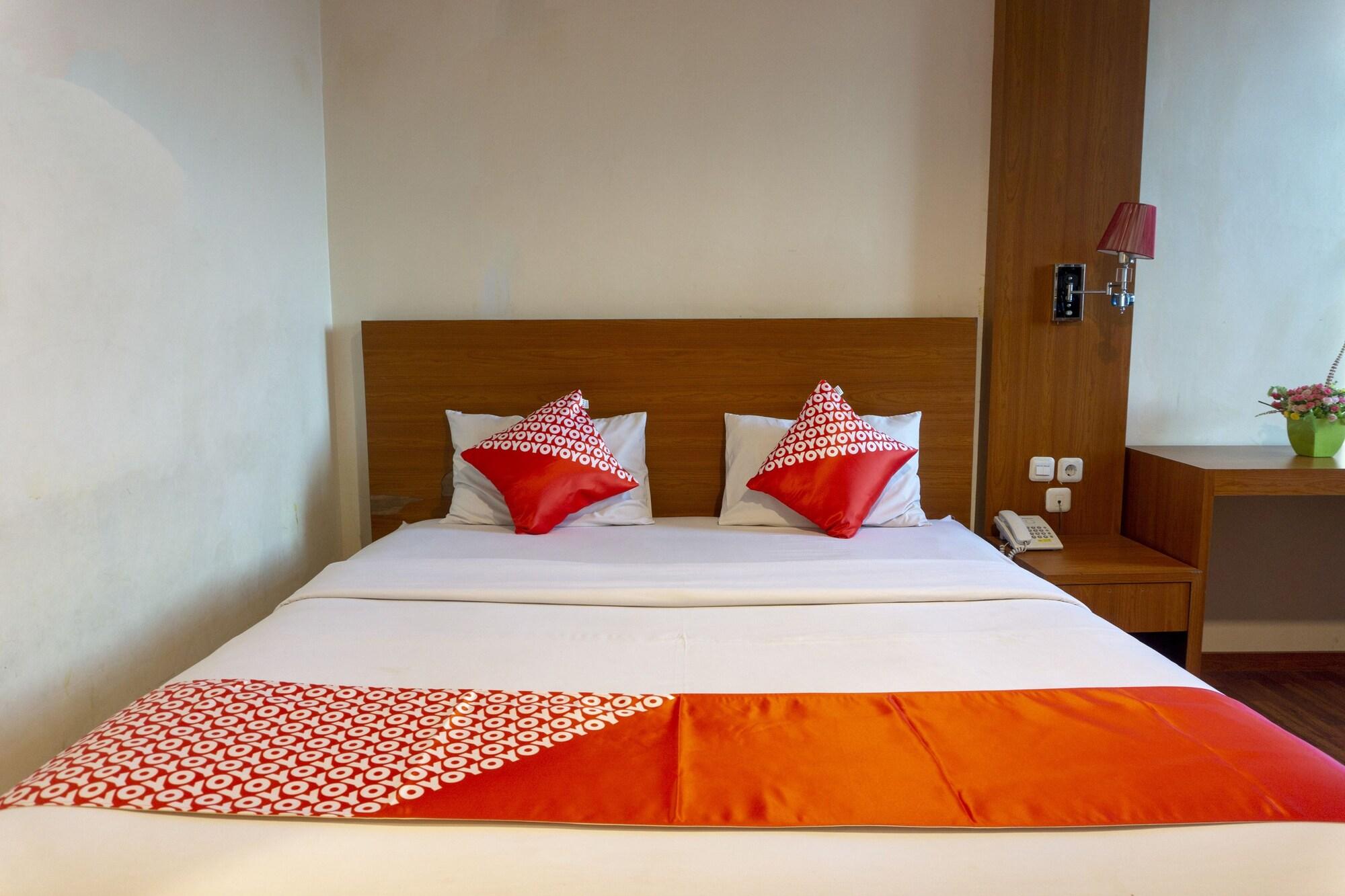 Hotel Oyo 1161 Stefani Pekanbaru