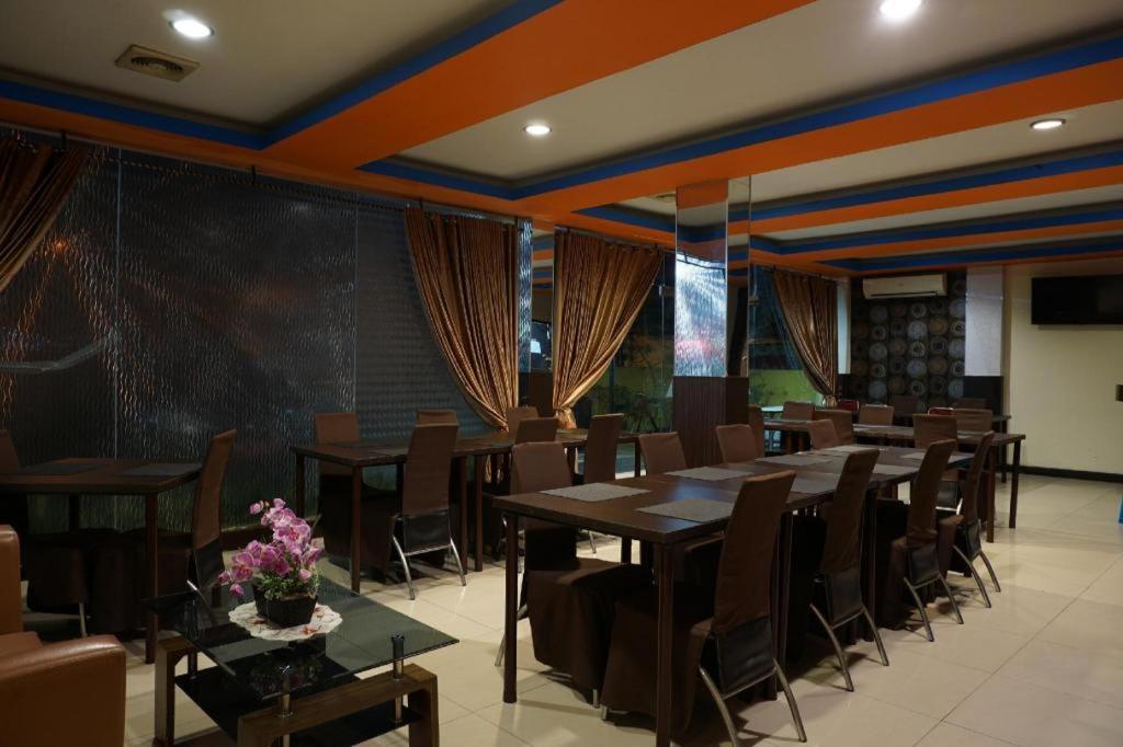 Oyo 1161 Stefani Hotel 2*