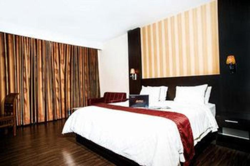 Oyo 1161 Stefani Hotel 2*